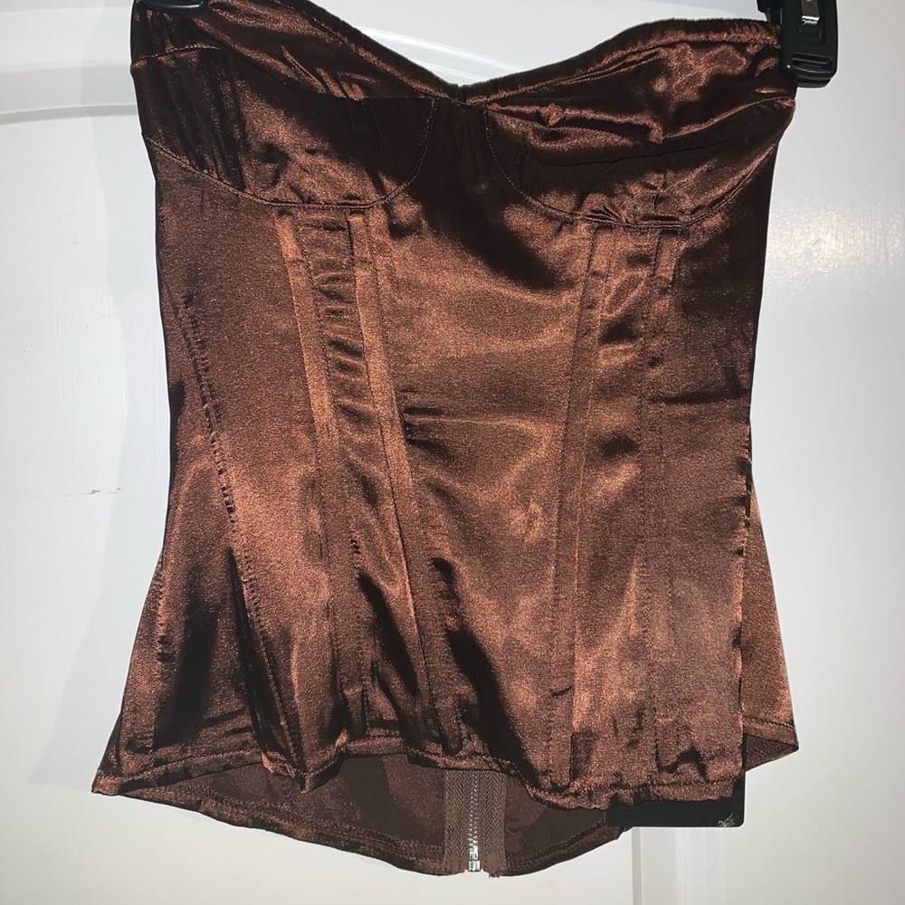 CORSET TOP NEW AND TRENDY